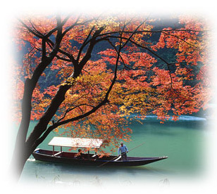 Bateau en automne Bateau